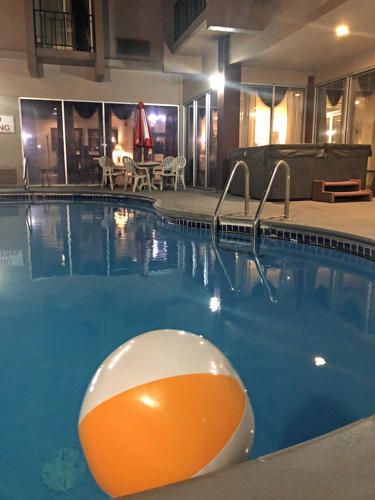 Fairbridge Inn & Suites - ルイストン エクステリア 写真