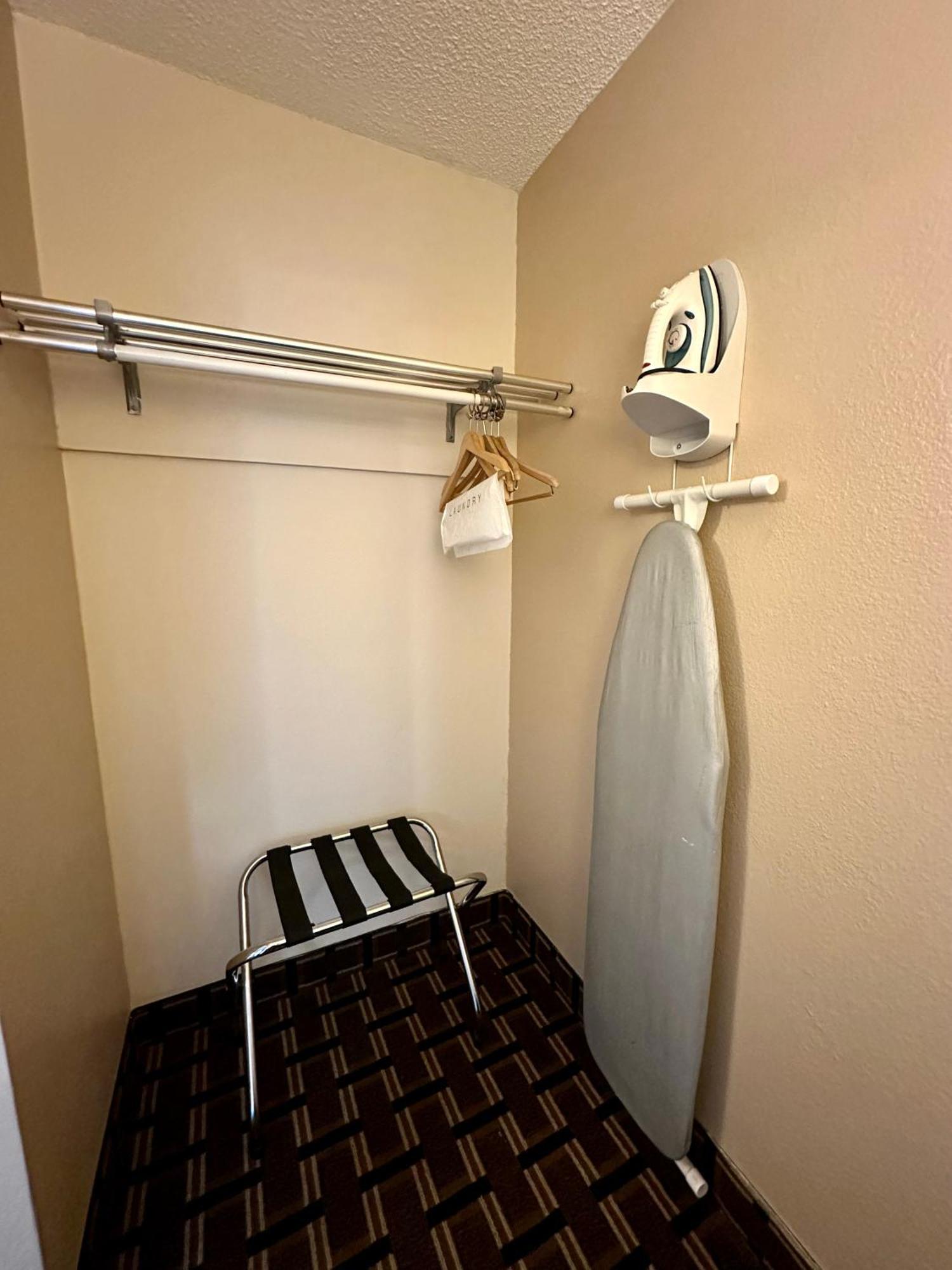 Fairbridge Inn & Suites - ルイストン エクステリア 写真