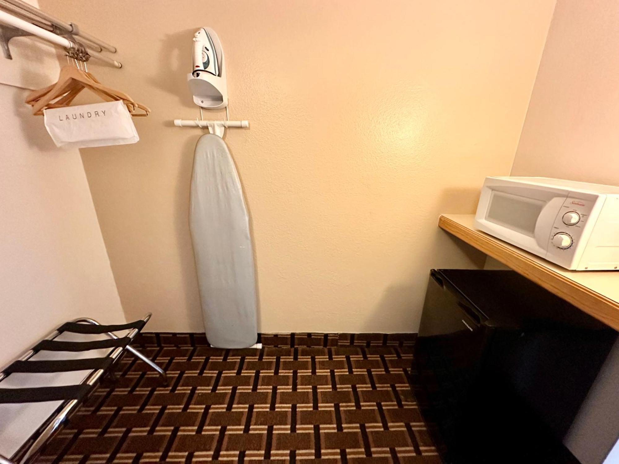 Fairbridge Inn & Suites - ルイストン エクステリア 写真