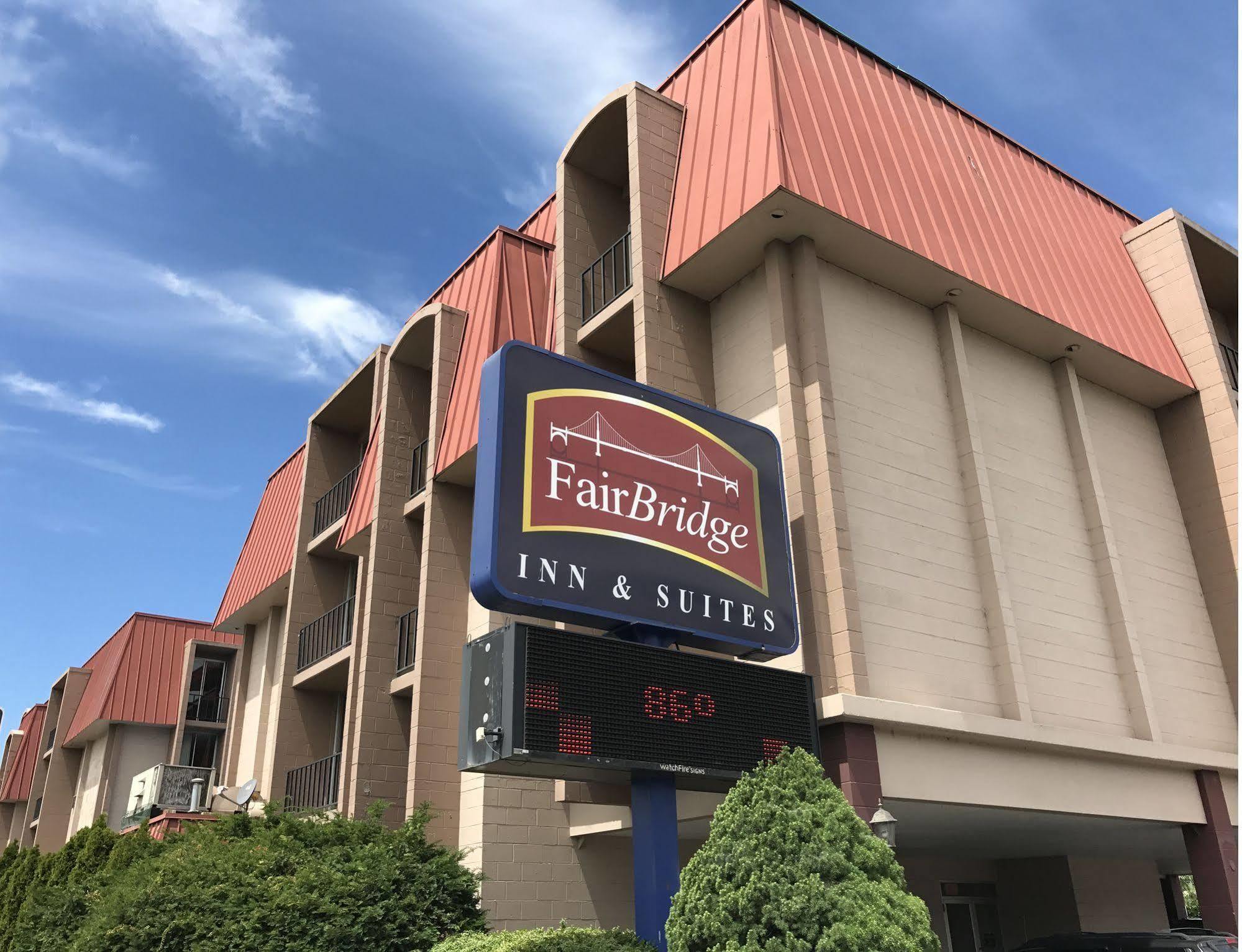 Fairbridge Inn & Suites - ルイストン エクステリア 写真